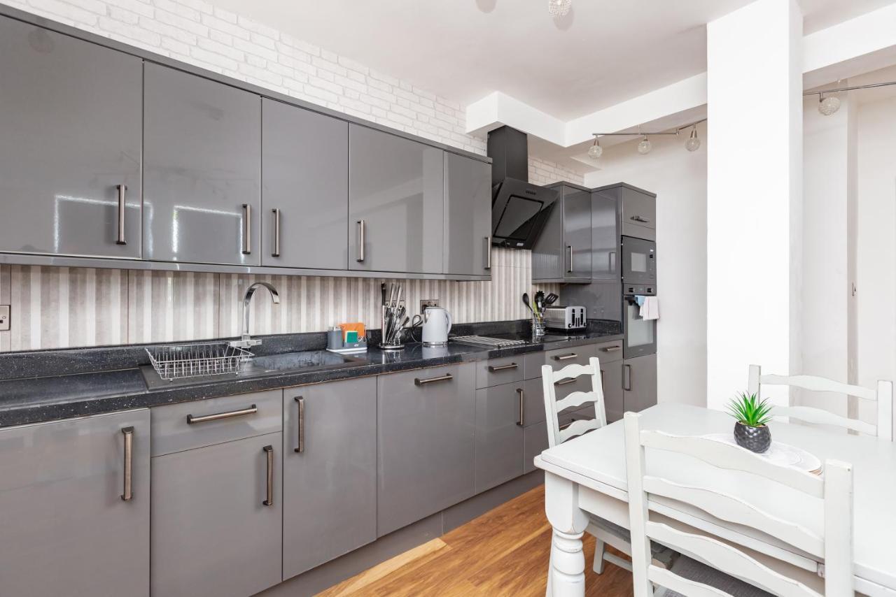 Manhattan Heights - 5 Maidstone Luaran gambar